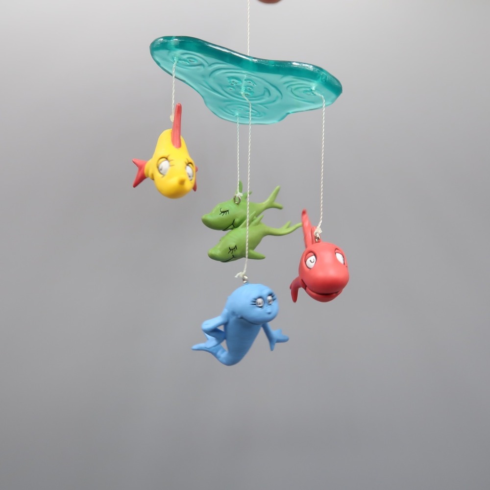 Dr Seuss Gifts For The Grinch & One Fish,Two Fish Hallmark Ornament lot - Picture 10 of 15
